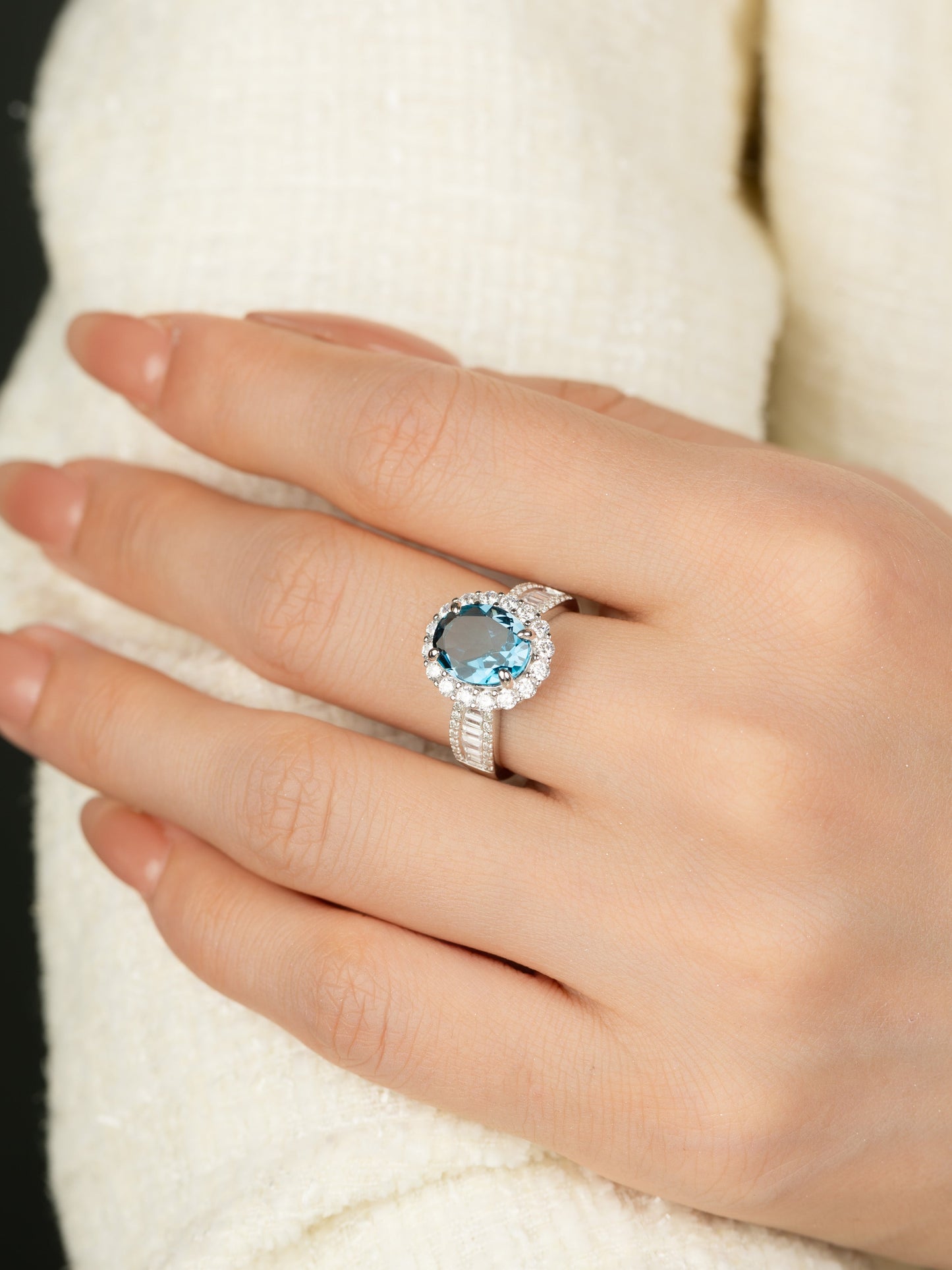 Sapphire Dream: S925 Natural London Blue Topaz Ring