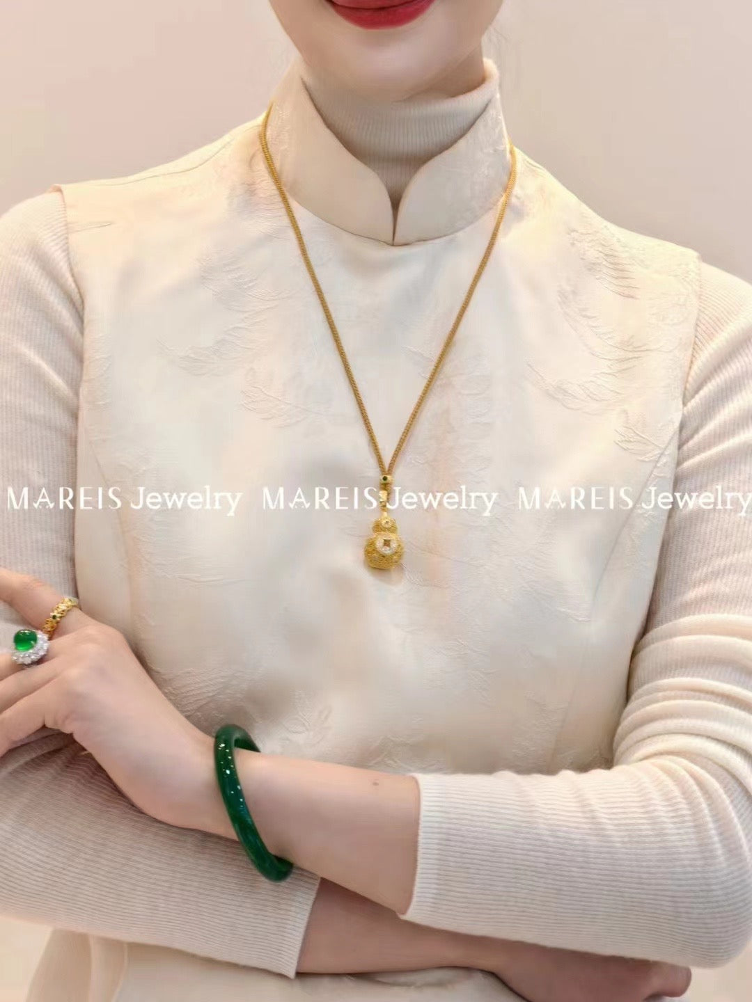 18K Gold Plated Filigree Inlaid Vintage Hulu Necklace