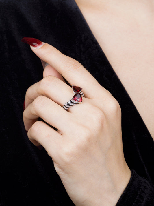 Rose of No Man's Land: S925 Natural Garnet Ring