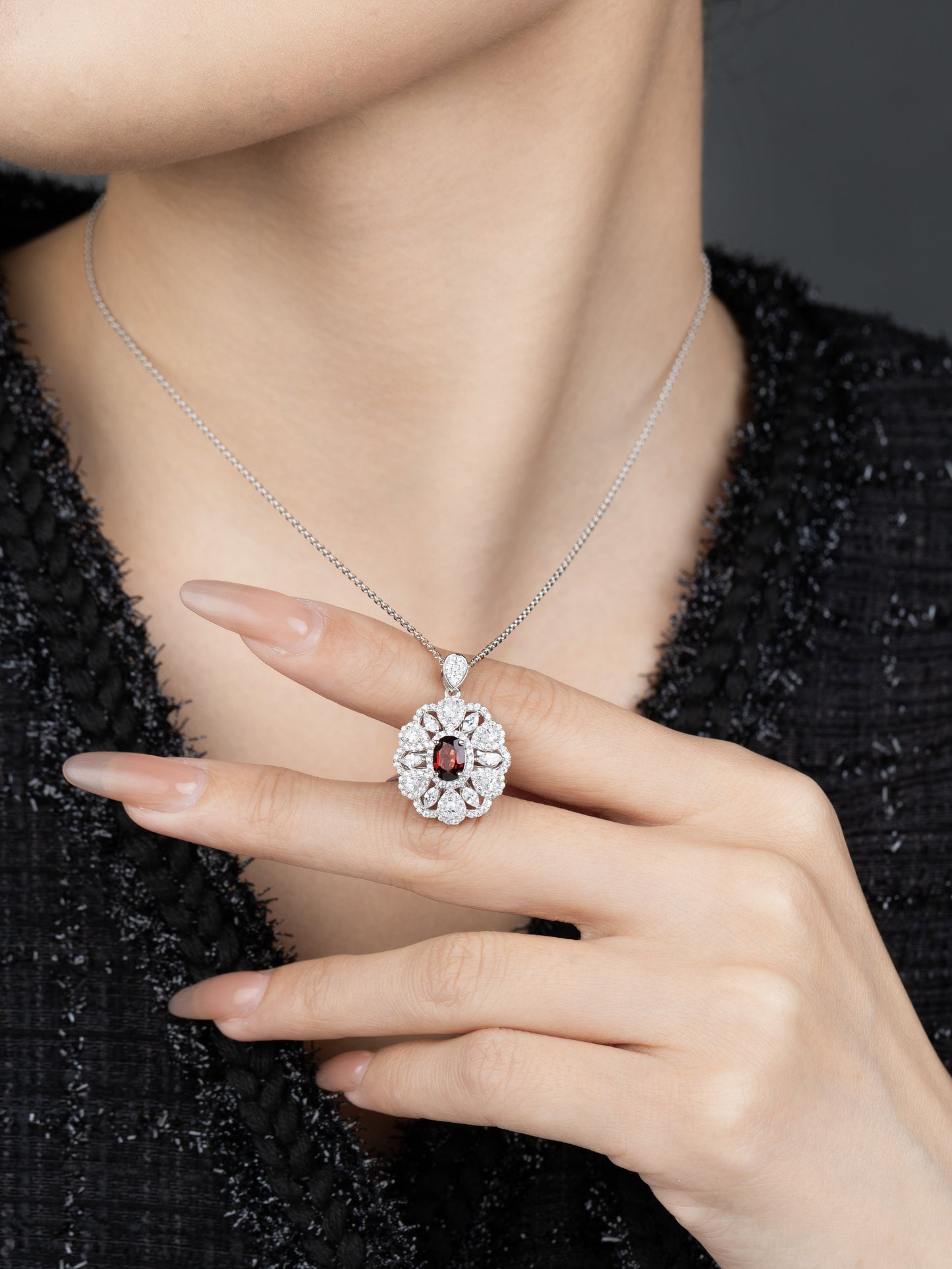 Floyd: S925 Natural Garnet Radiance Necklace