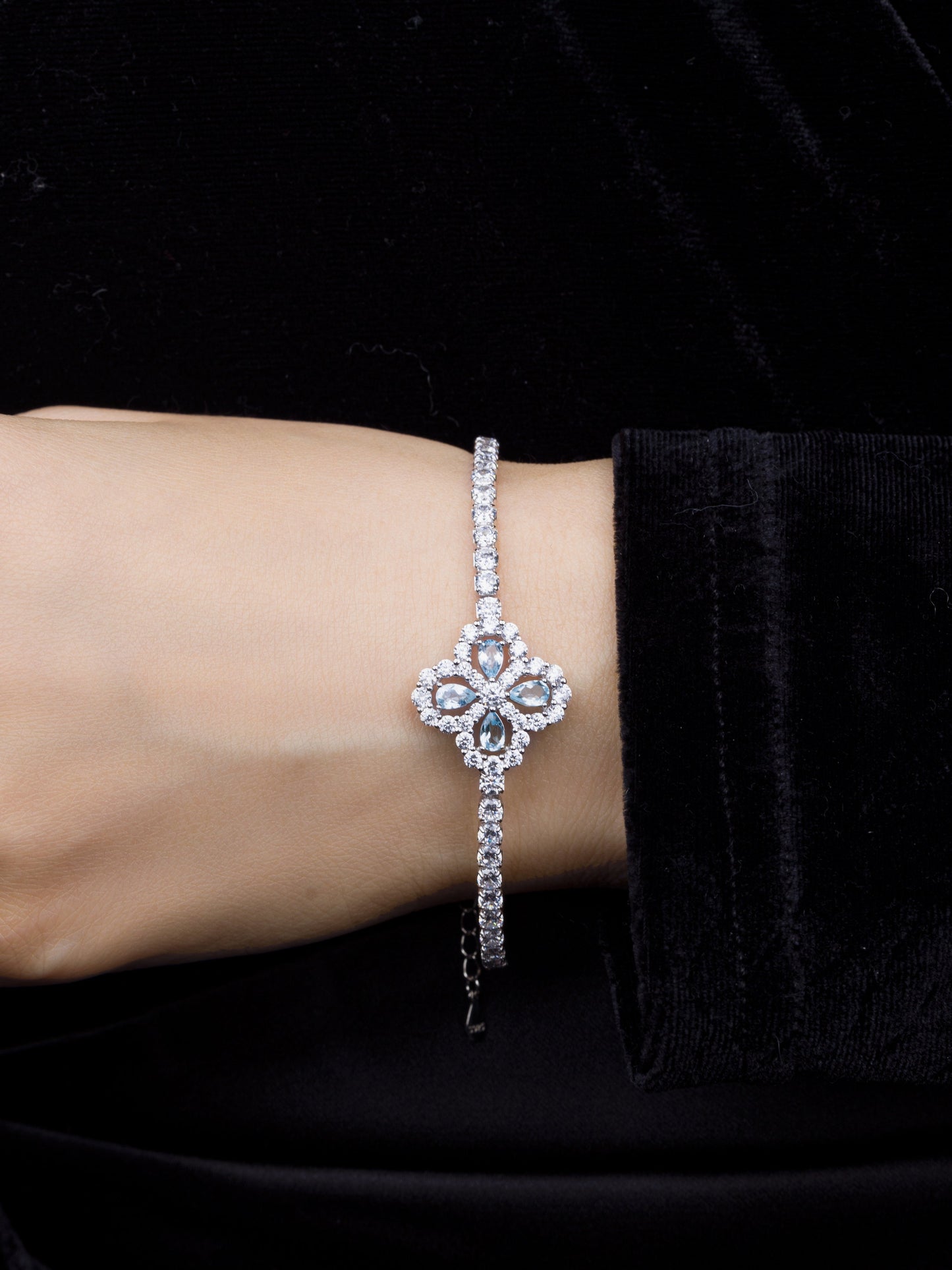 Serenade of Fortune: S925 Natural Sky Blue Topaz Bracelet