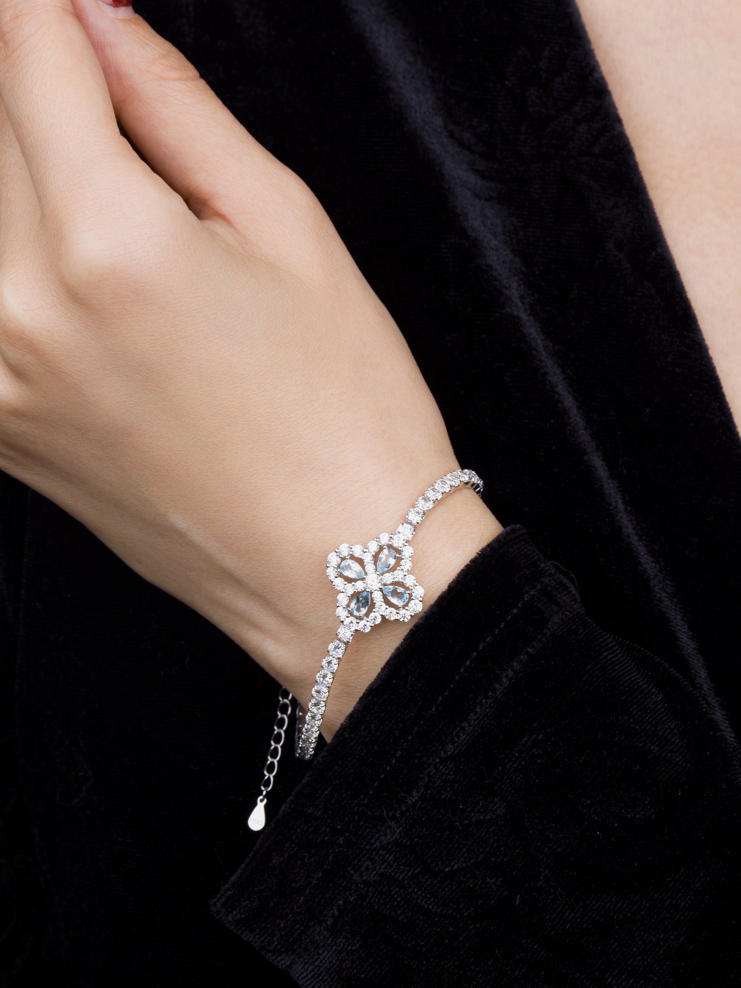 Serenade of Fortune: S925 Natural Sky Blue Topaz Bracelet