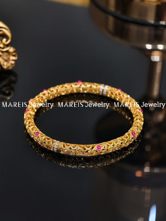18K Gold Plated Filigree Inlaid Bangle in Red
