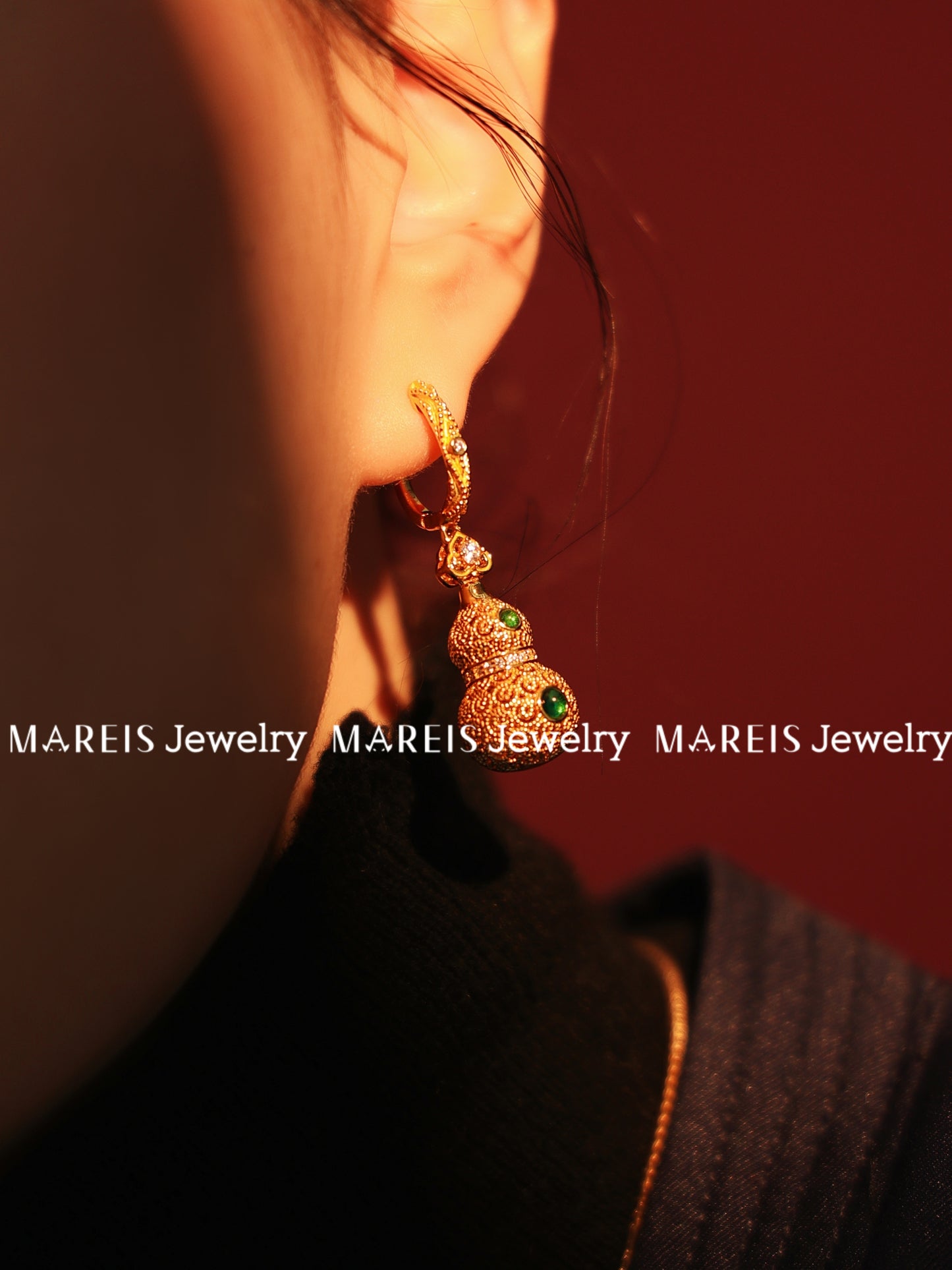 18K Gold Plated Filigree Inlaid Emerald Hulu Earrings