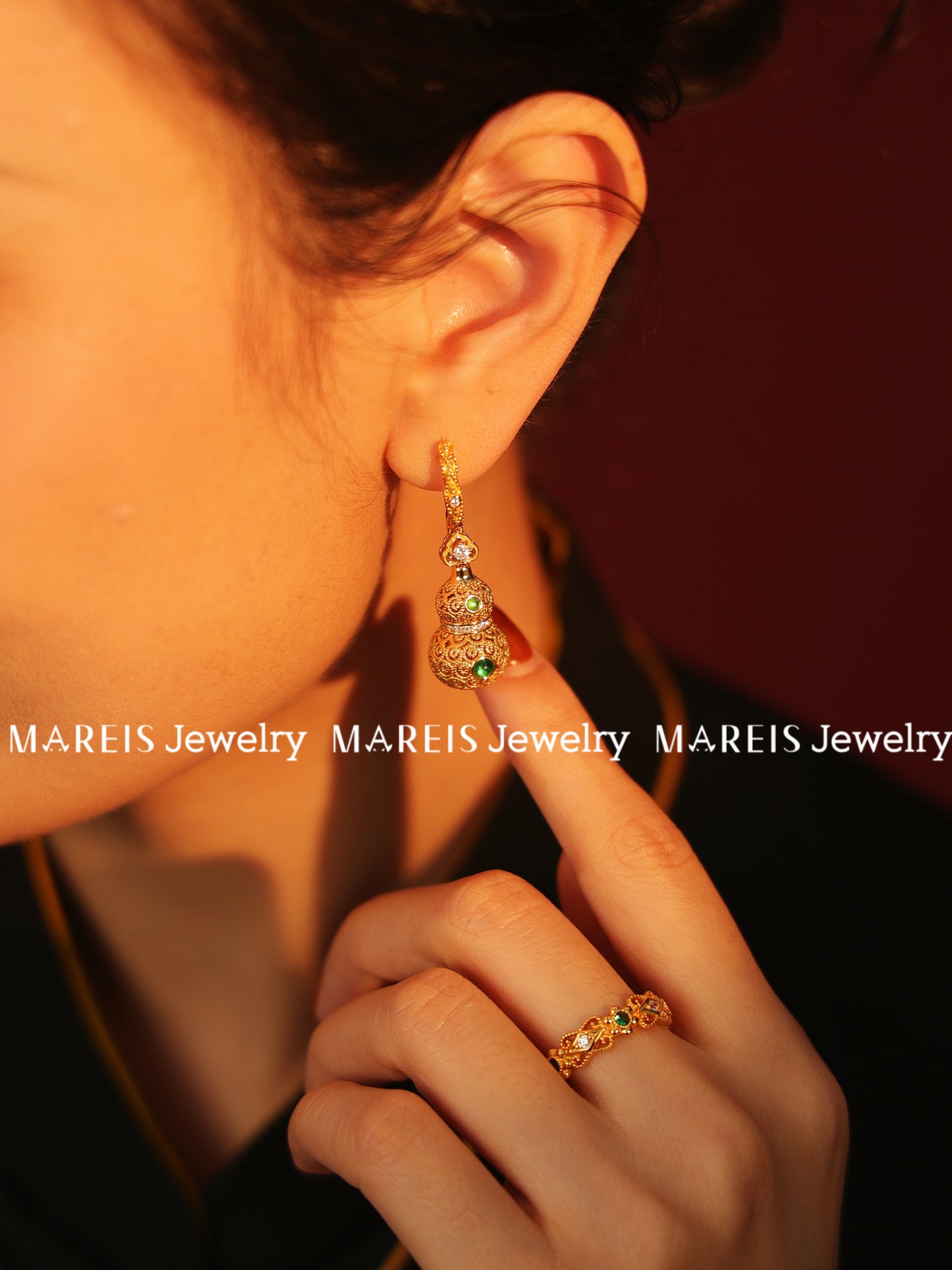 18K Gold Plated Filigree Inlaid Emerald Hulu Earrings