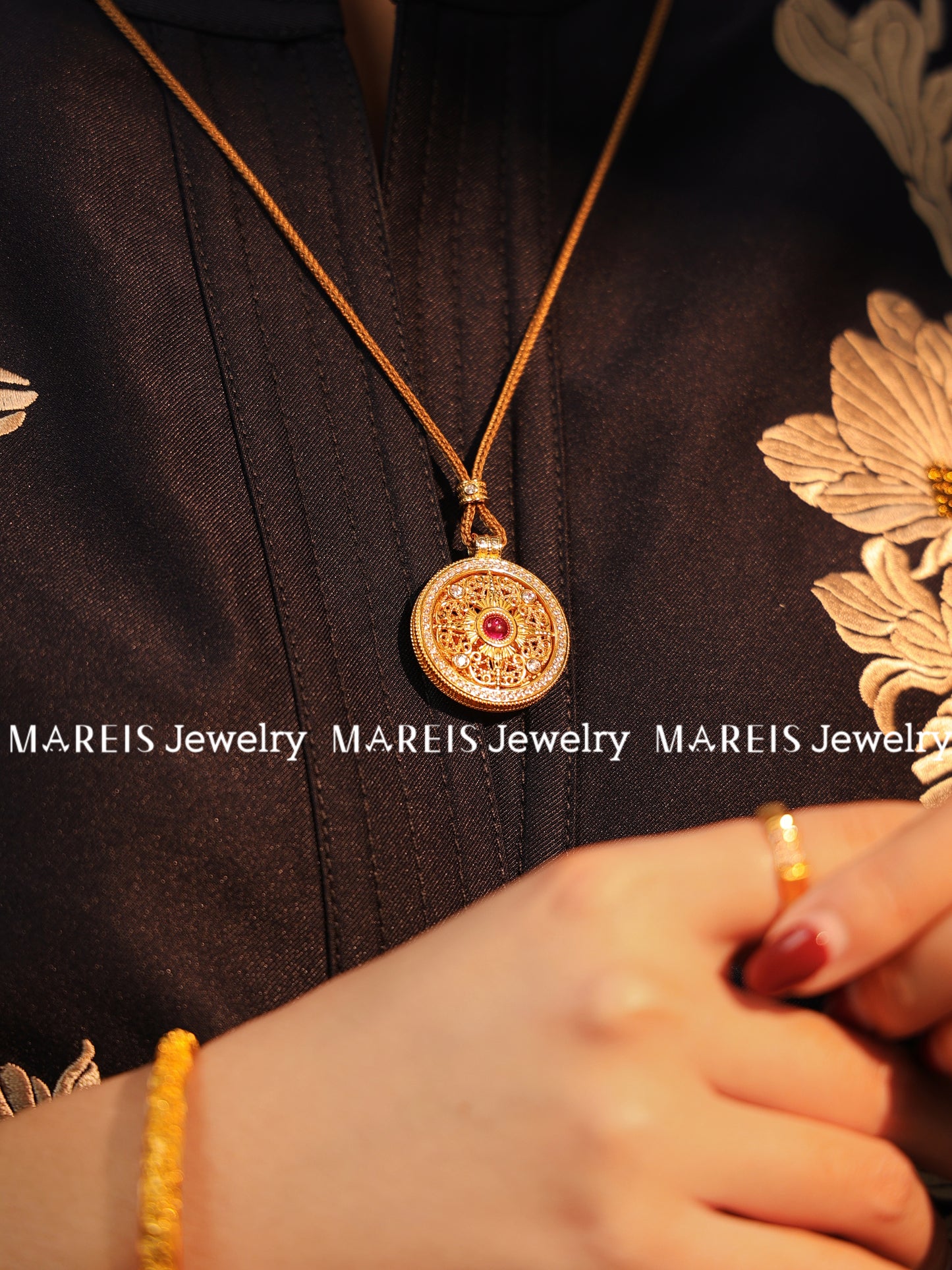 18K Gold Plated Grant-a-wish Compass Necklace