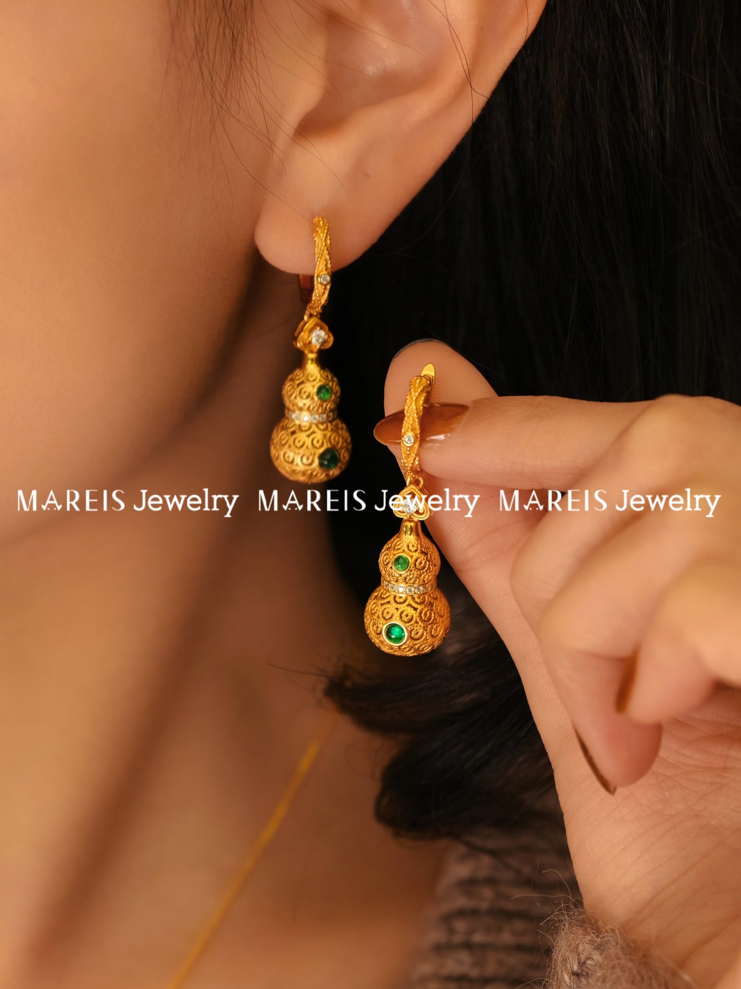 18K Gold Plated Filigree Inlaid Emerald Hulu Earrings