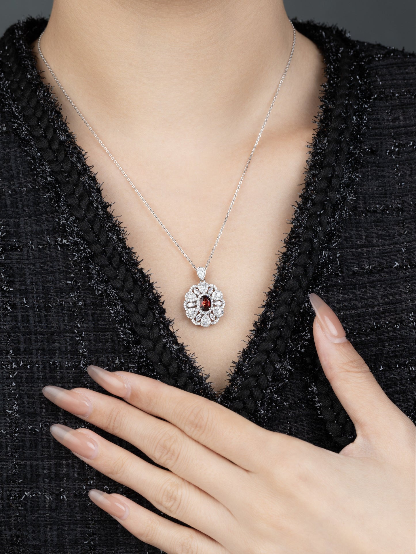 Floyd: S925 Natural Garnet Radiance Necklace